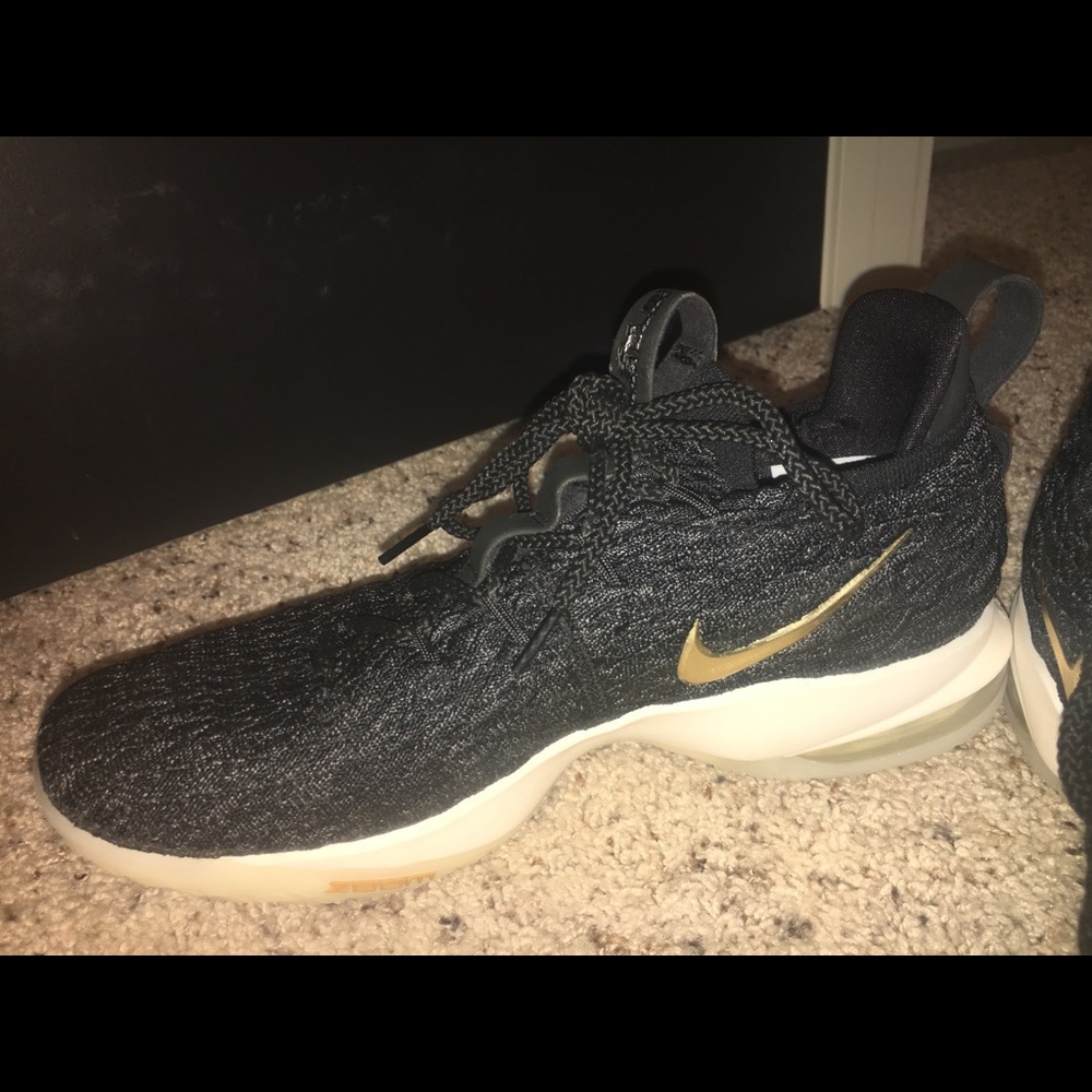 Nike Lebron 15 Lows - Picture 3 of 3
